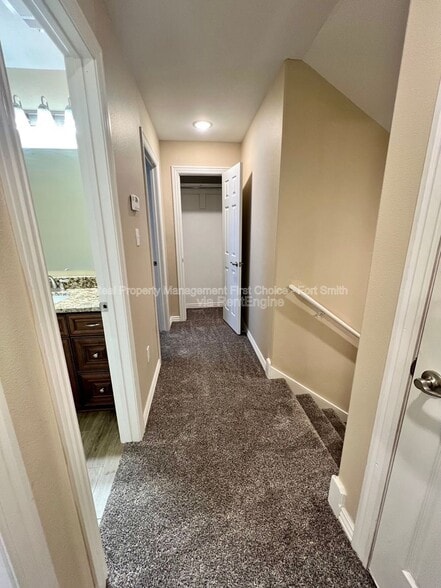 Building Photo - 6709 MARIBETTE RD