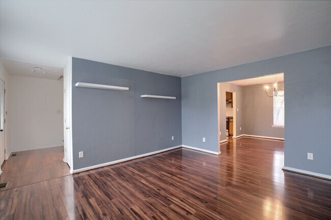 Building Photo - Call Sabrina Thomas Office at 757-767-0767...