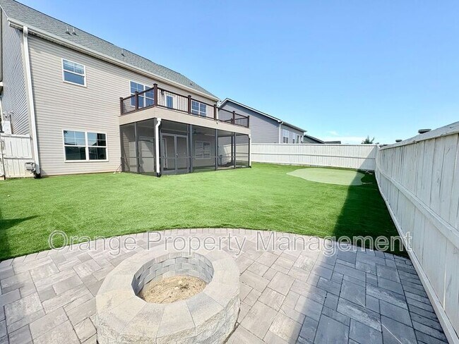 Building Photo - 211 Crooked Cedar Way