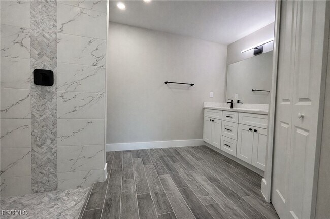 Building Photo - 2321 NW 30th Terrace