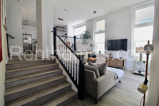 Building Photo - 10441 Harlow Cir