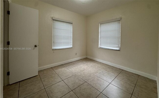 Building Photo - 1320 NW 87th St