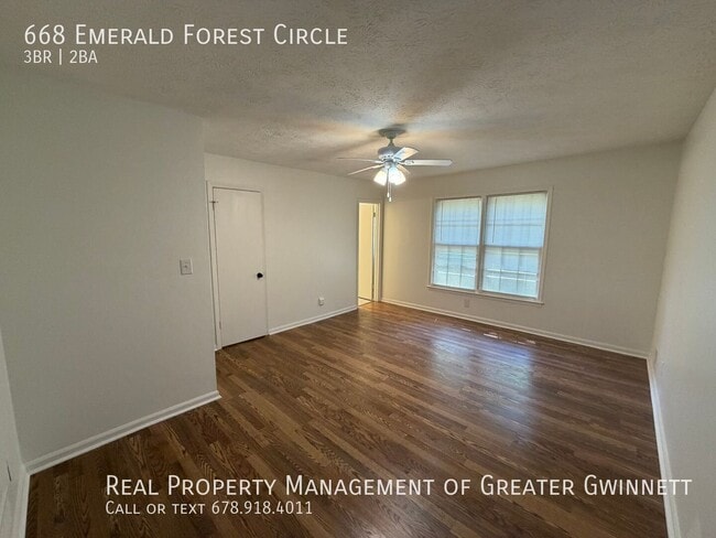 Building Photo - 668 Emerald Forest Cir SW
