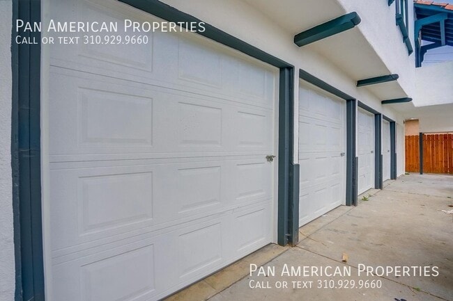 Building Photo - 6625 1/4 Crenshaw Blvd.-