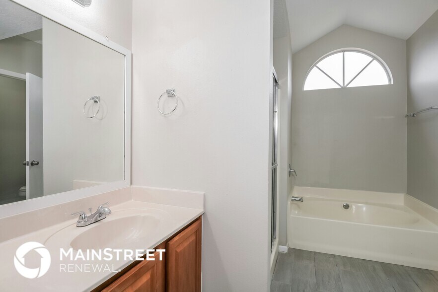 Building Photo - 246 Cobblestone Dr