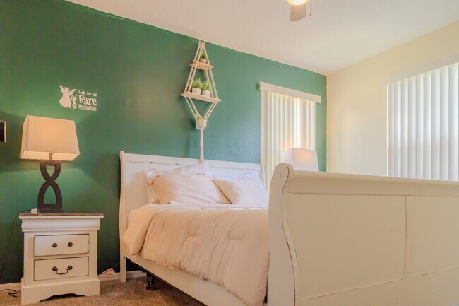 Building Photo - Charming 3BR Fully Furnished Apartment in ...