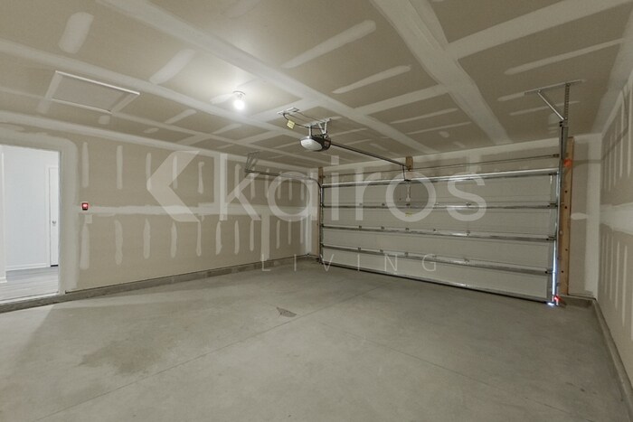 Building Photo - 105 Spencer Dr