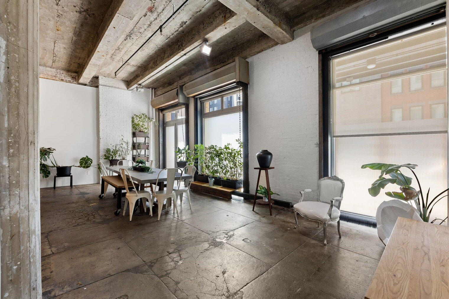 Building Photo - 487 Greenwich St