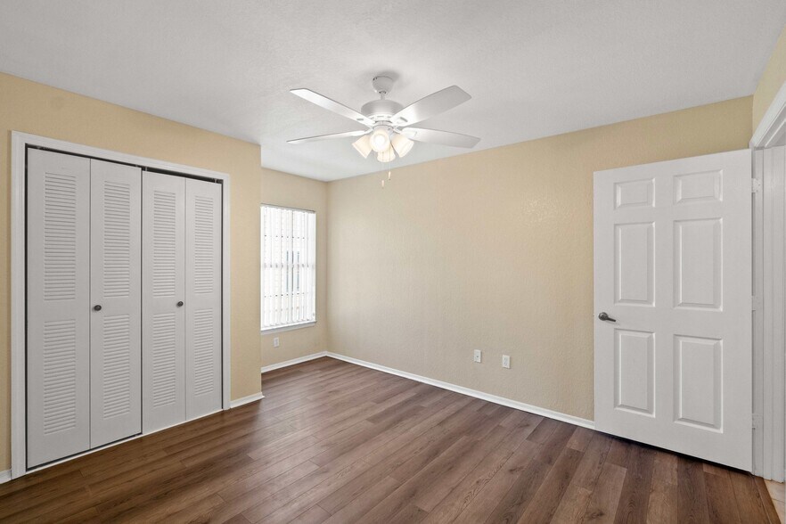 Building Photo - 801 Cape Cod Dr