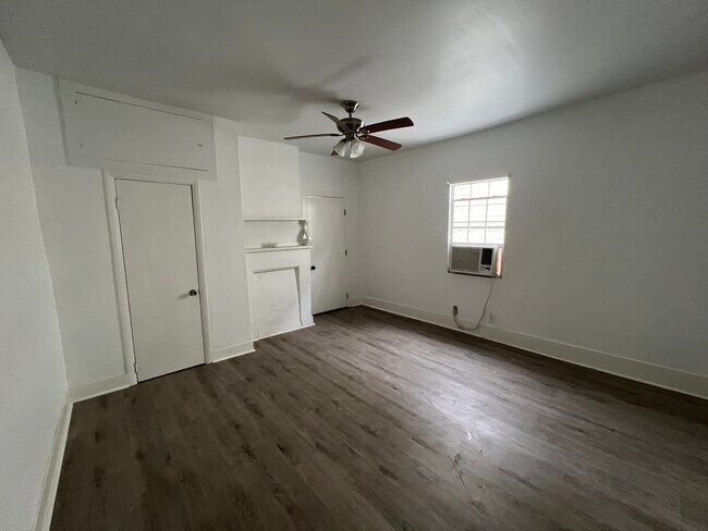 Building Photo - 7435 Garfield St