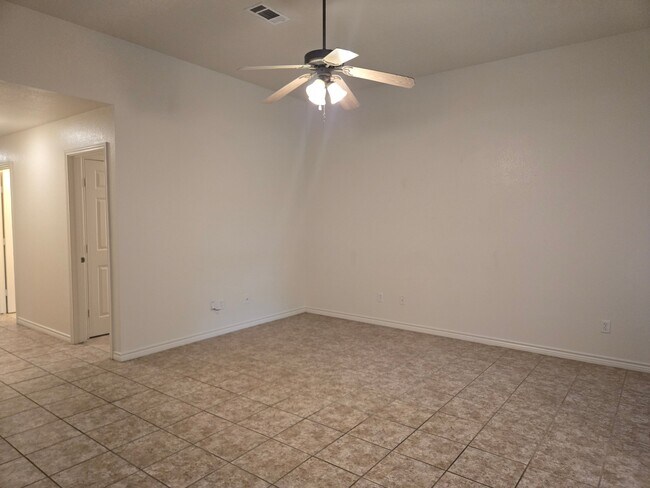 Building Photo - 3710 Oldenburg Ln