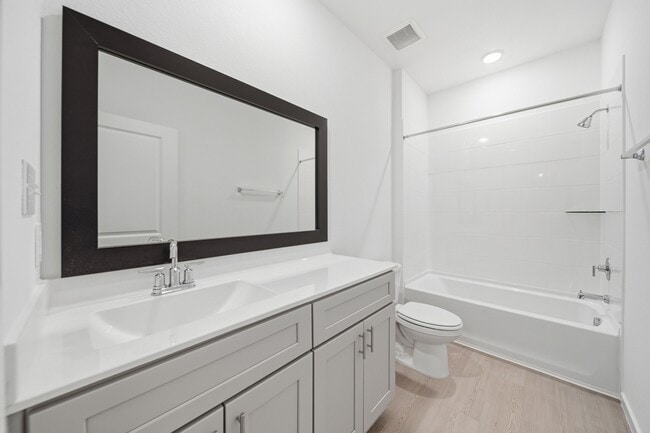 Building Photo - 610 Amber Fls Dr