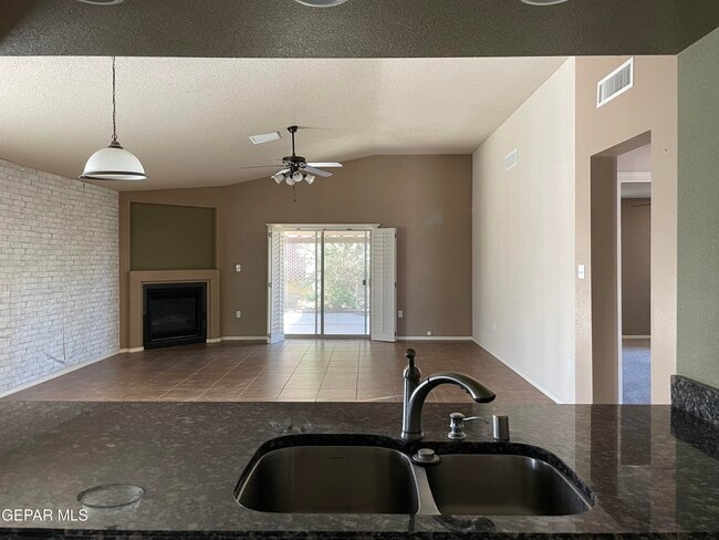 Building Photo - 3233 Muddy Point Ln