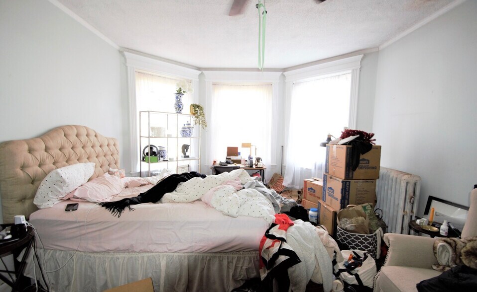 Building Photo - 11 Babcock St