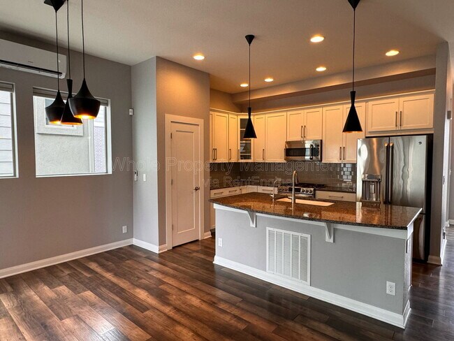 Building Photo - 6771 Larsh Dr