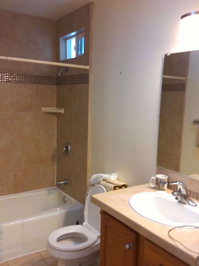 Building Photo - Sunset Terrace 3 bedroom, 2 bath house, 2 car garage in Los Osos