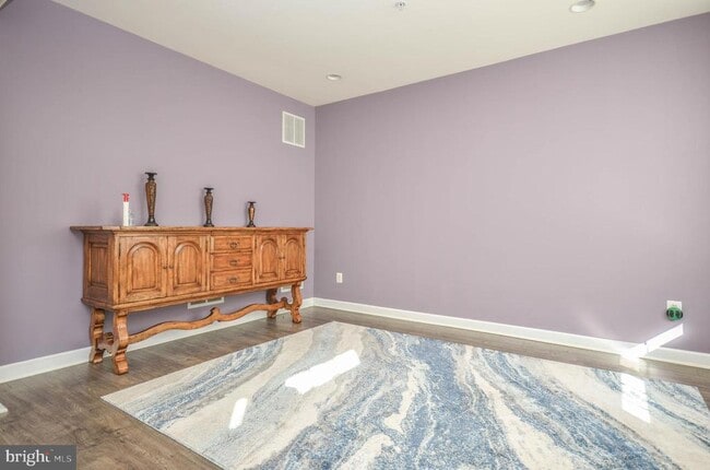 Building Photo - 307 Ridgemont Ave