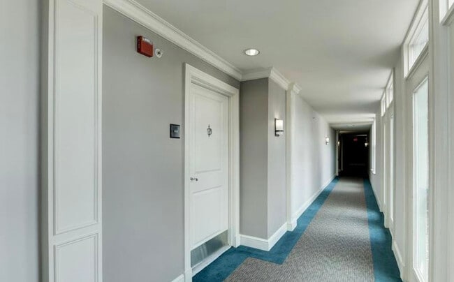 Building Photo - 2665 Prosperity Ave