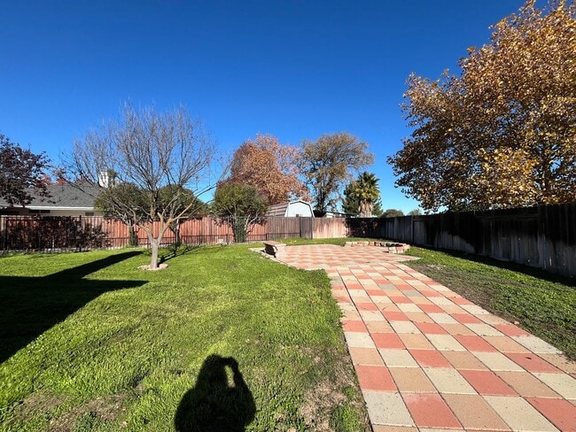 Building Photo - 2306 Apion Ct