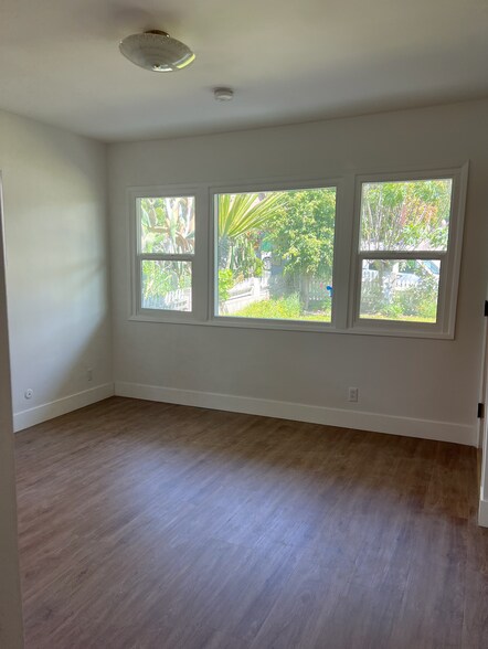Front bedroom - 1641 Maltman Ave