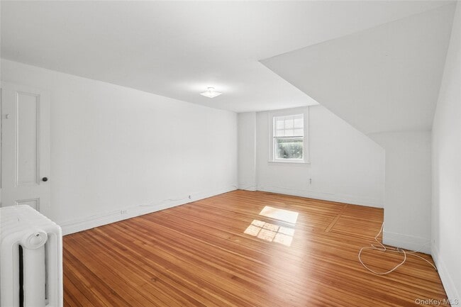 Building Photo - 208 Wheatley Rd