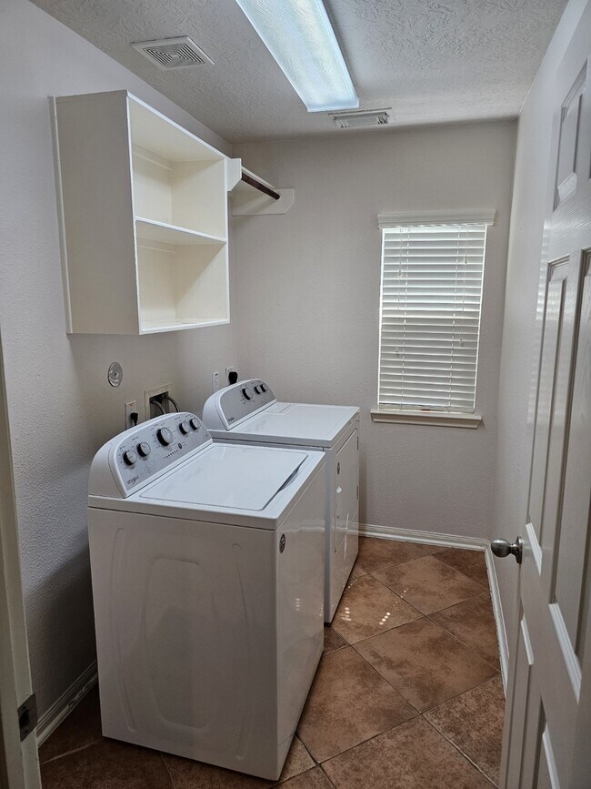 Building Photo - 4407 Iron Creek Ct