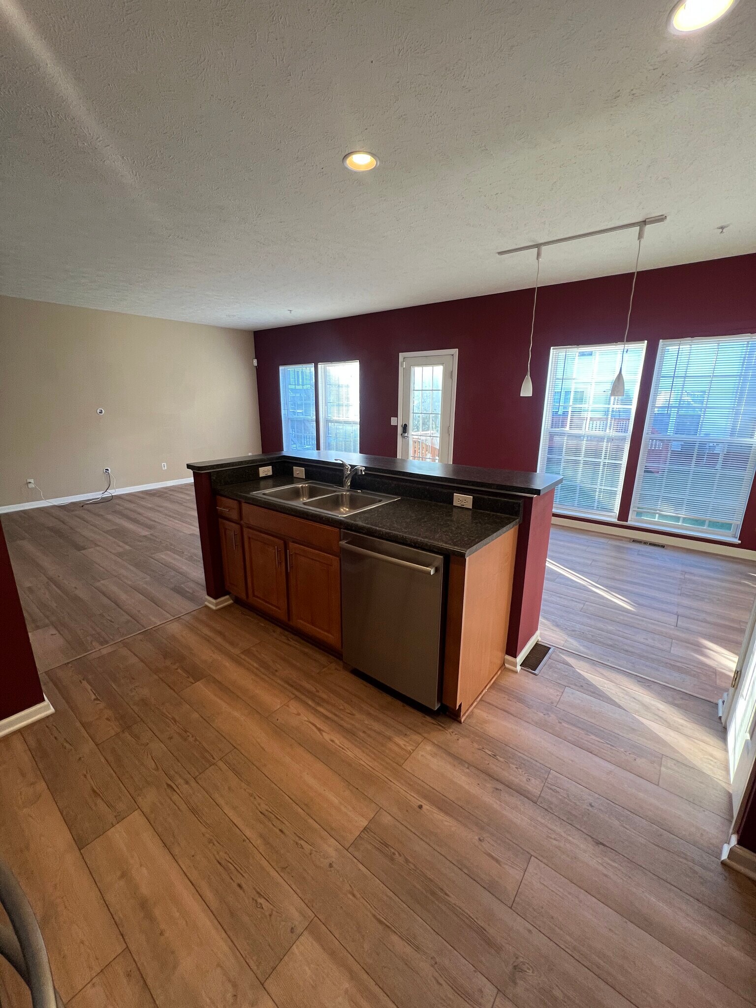 Building Photo - 2898 Andover Cir