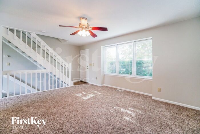 Building Photo - 2958 Badger Dr