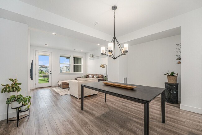 Building Photo - Stylish Town Home In Desirable Thornton Ne...
