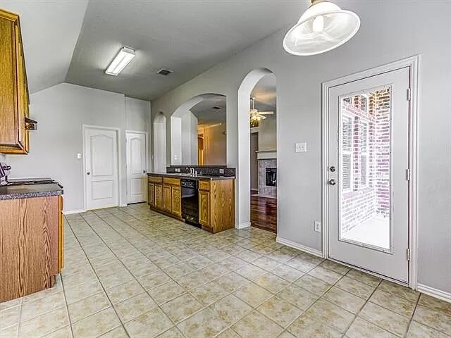 Building Photo - 2761 Cascade Cove Dr