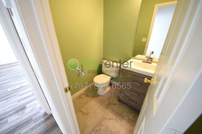 Building Photo - 1109 Lady Ashley Dr