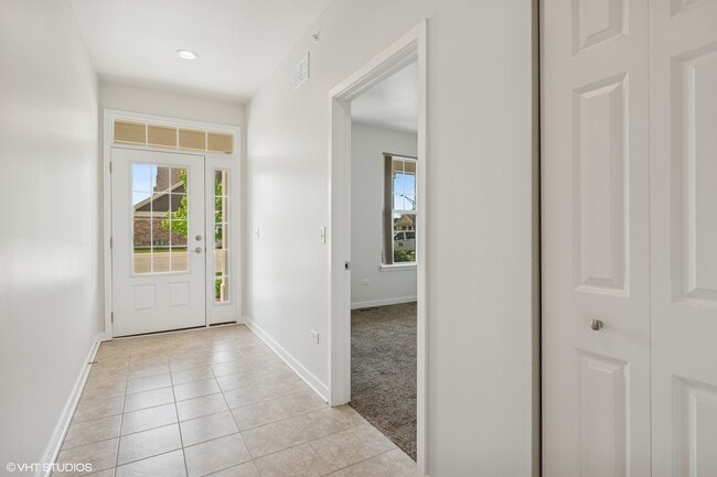 Building Photo - 763 Verandah Dr
