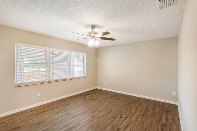 Building Photo - 1604 Cobbler Dr