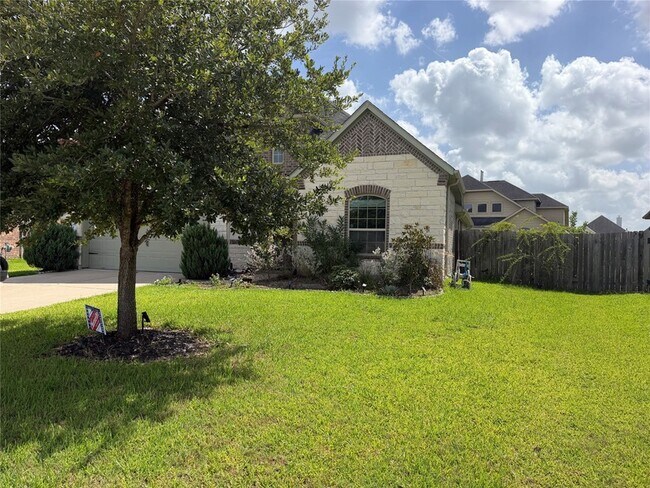 Building Photo - 2005 Post Oak Ct