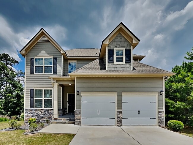 Primary Photo - Well-maintained 4 Bedroom With Basement