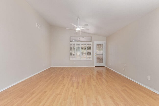 Building Photo - 13949 N 133rd Dr