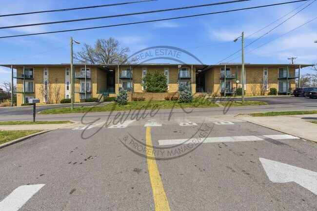 Building Photo - SPRING SPECIAL!! FIRST MONTH FREE on this ONE Bedroom Condo, First Floor, across from Madison Park!