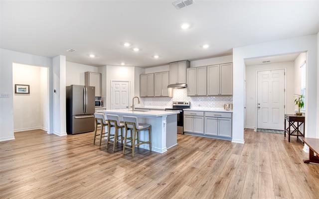 Building Photo - 2513 Wayne Ave