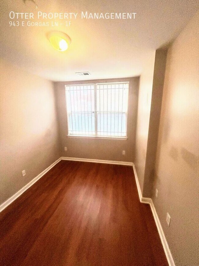 Building Photo - 943 E Gorgas Ln