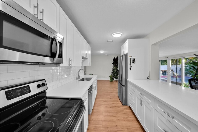 Building Photo - 5708 NW 24th St