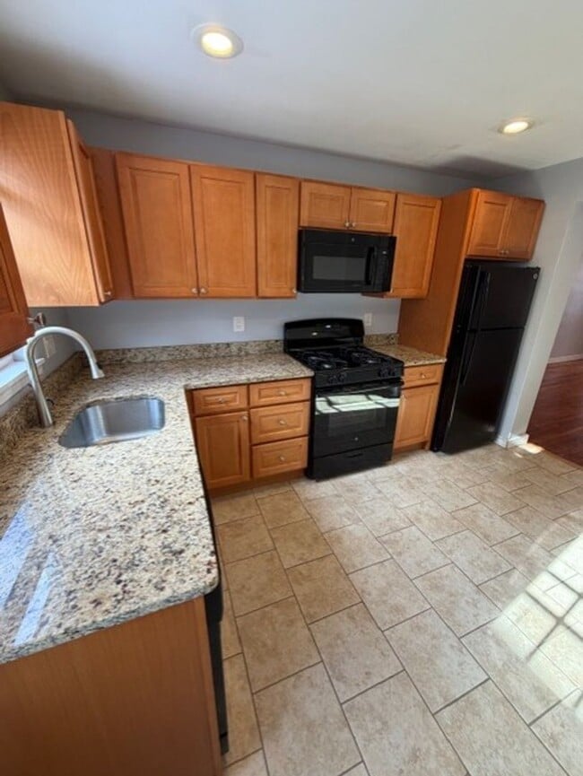 Building Photo - Beauty in LOMO