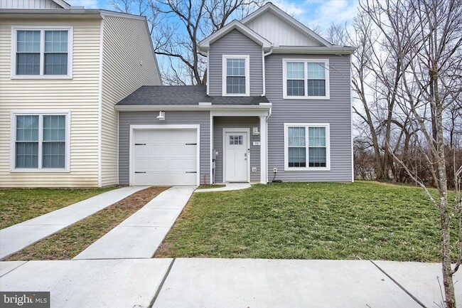 Building Photo - 30 Parkview Dr