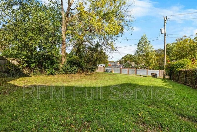 Building Photo - 1009 Joseph Ave