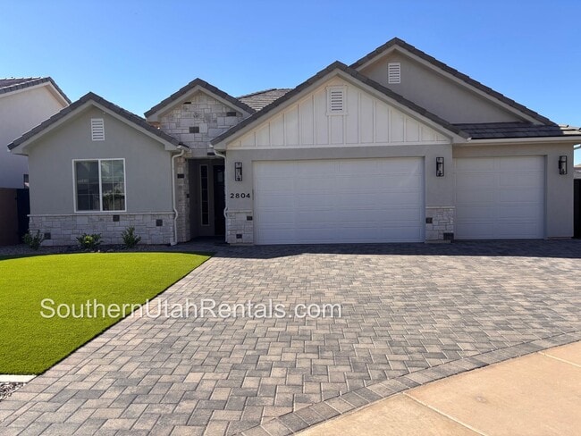 Primary Photo - Beautiful 4 bed | 3 Bath | 3 Car Garage of...