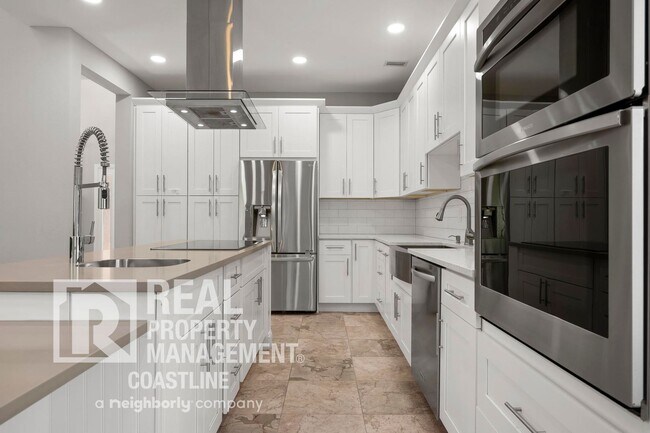 Building Photo - Discover North Port Luxury! 4BD 3.5BA - AVAILABLE NOW!