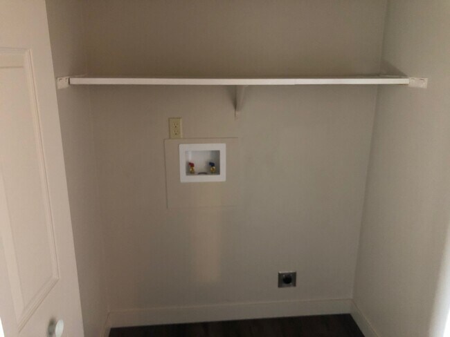 Building Photo - Highland Townhomes