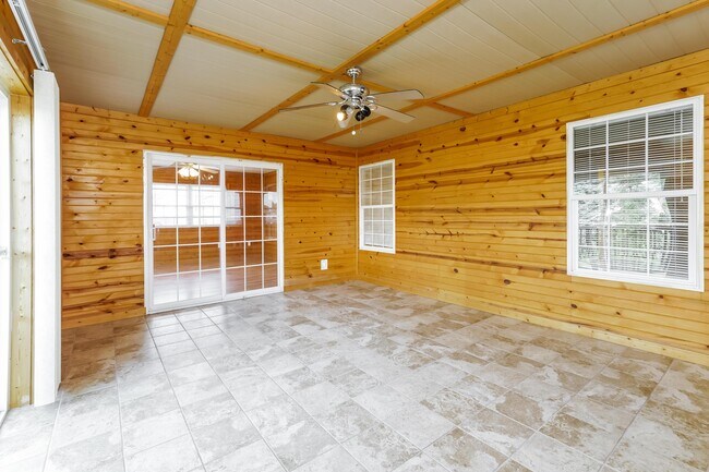 Building Photo - 5029 Lee Rd