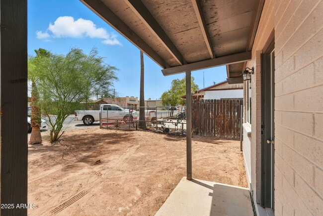 Building Photo - 130 W Harding Ave