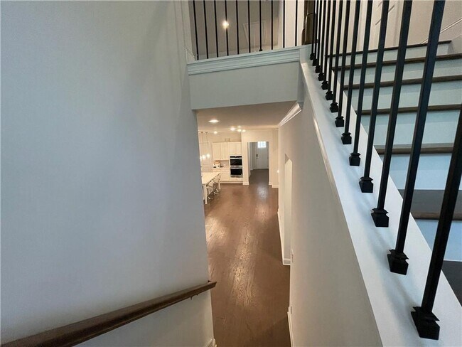 Building Photo - 673 Avondale Creek Dr.