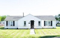 Building Photo - 2703 Merritt St